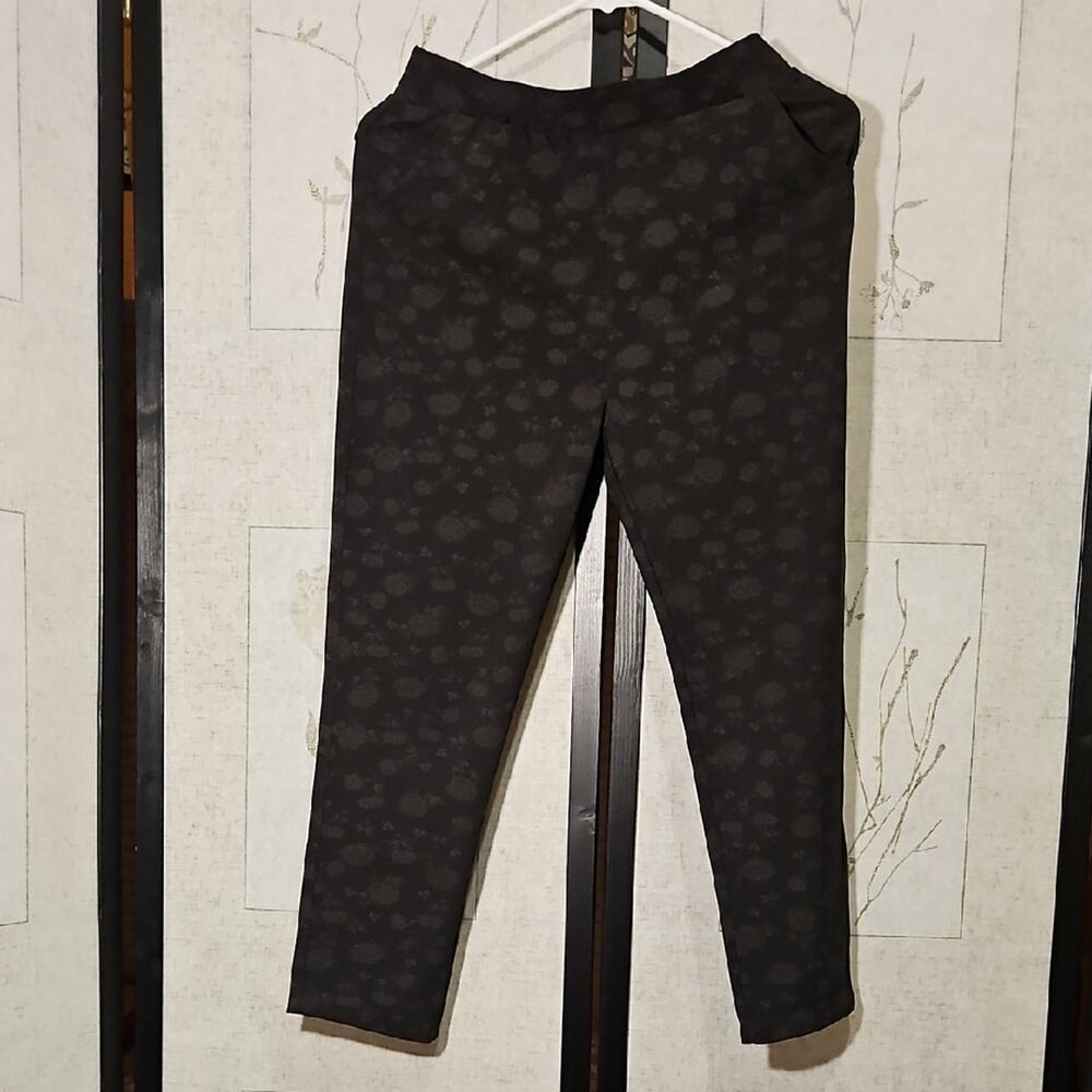 Black Skinny Pants with Subtle Texture